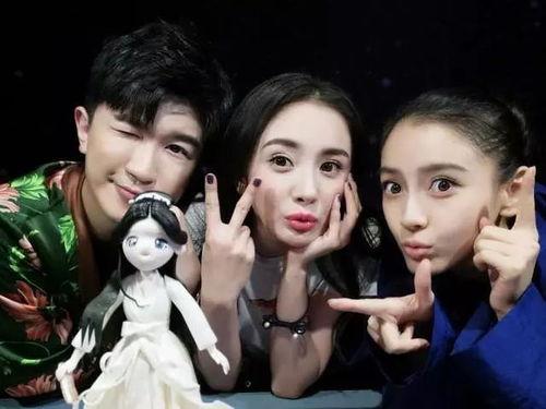 闺蜜进娱乐圈吃瓜视频